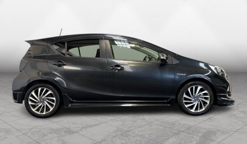 
								Toyota AQUA  2013 full									