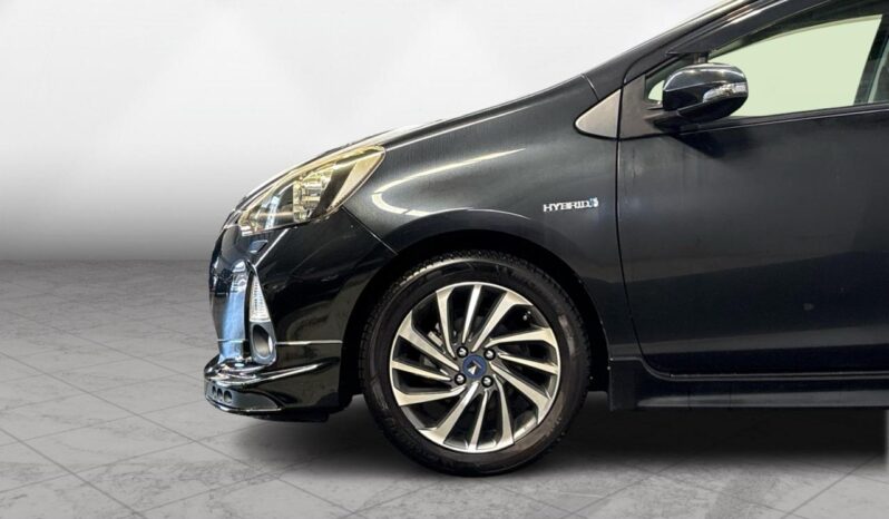 
								Toyota AQUA  2013 full									