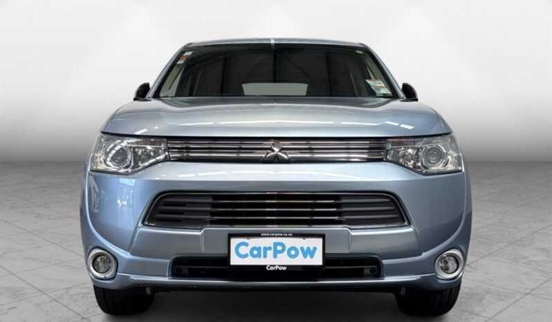 
								Mitsubishi Outlander PLUGIN HYBRID 2013 full									
