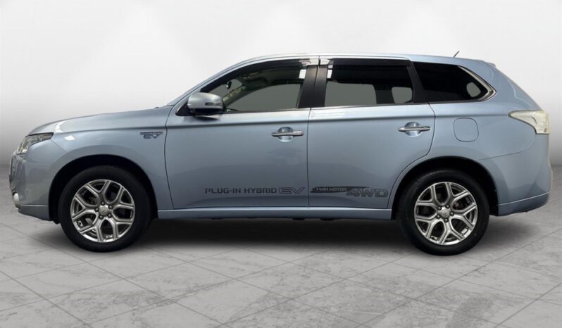 
								Mitsubishi Outlander PLUGIN HYBRID 2013 full									