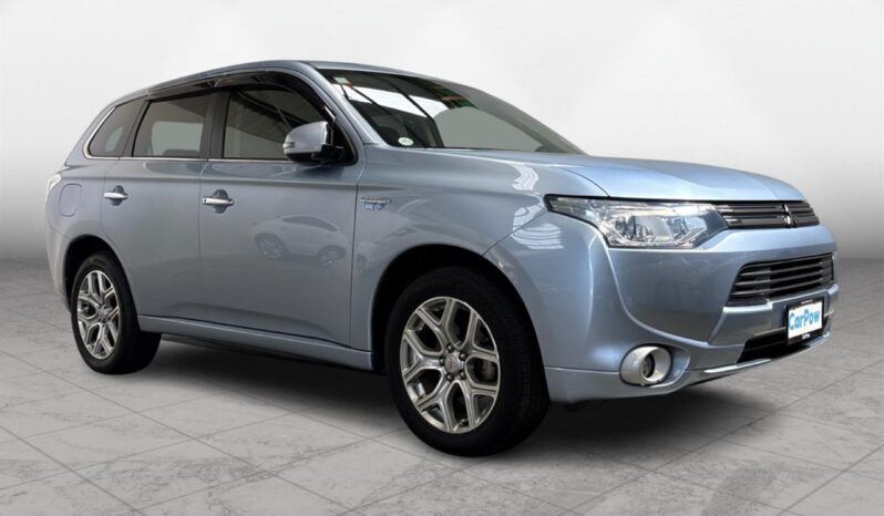 
								Mitsubishi Outlander PLUGIN HYBRID 2013 full									