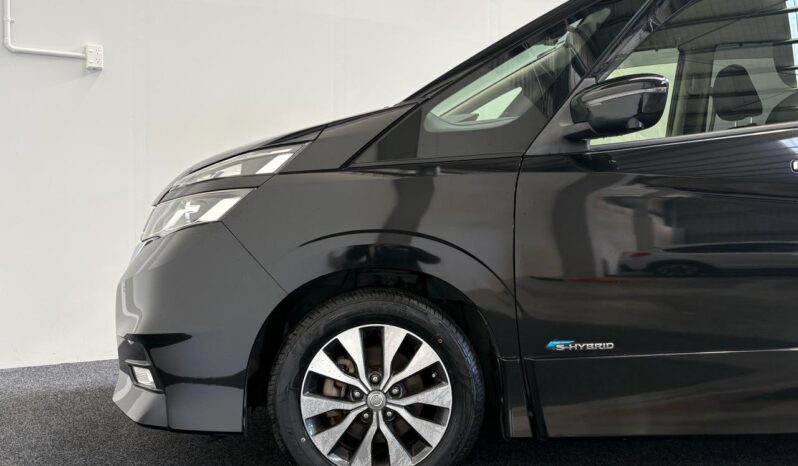 
								Nissan SERENA Highway Star -V Selection 2017 full									