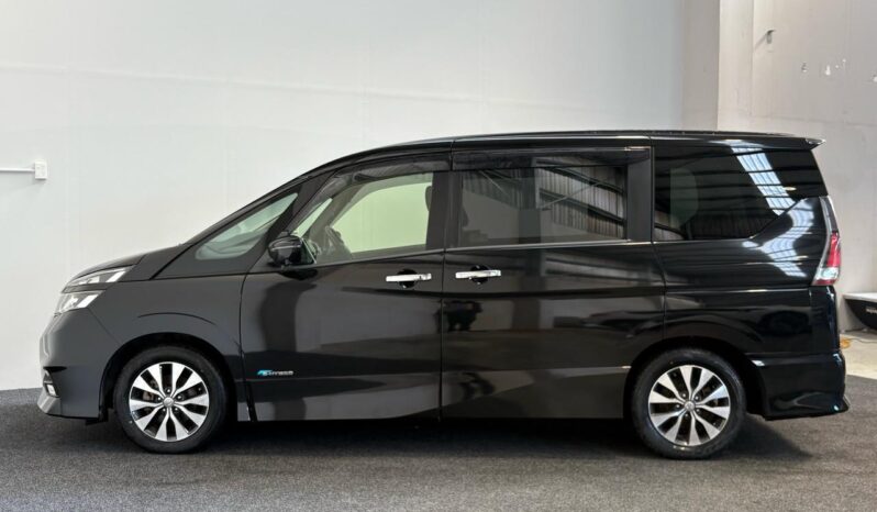 
								Nissan SERENA Highway Star -V Selection 2017 full									