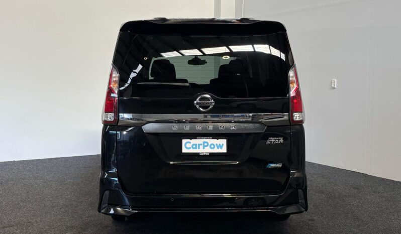 
								Nissan SERENA Highway Star -V Selection 2017 full									