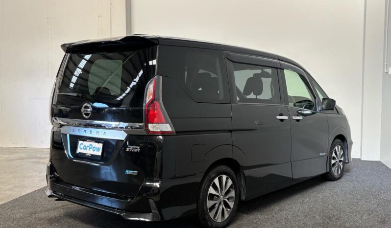 
								Nissan SERENA Highway Star -V Selection 2017 full									