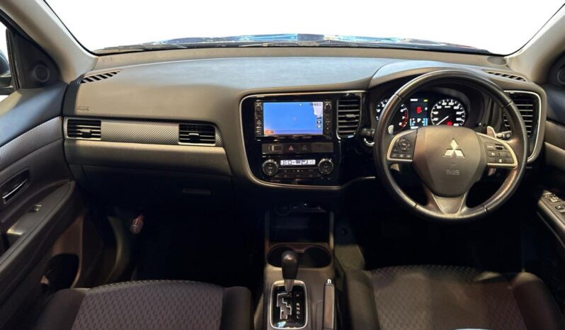 
								Mitsubishi Outlander 24G Navi Package 2012 full									