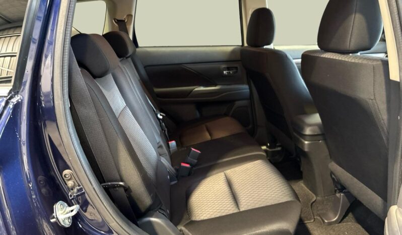 
								Mitsubishi Outlander 24G Navi Package 2012 full									