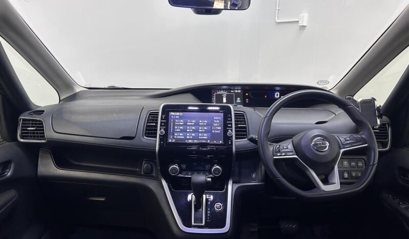 
								Nissan SERENA HIGHWAY STAR 2016 full									