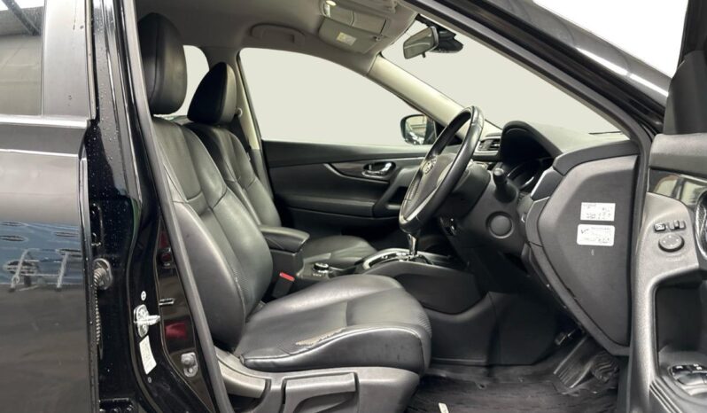 
								Nissan XTRAIL BLACK EXTREMER X EMERGENCY BRAKE PACKAGE 2015 full									