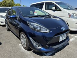 
										Toyota AQUA S Style Black 2019 full									