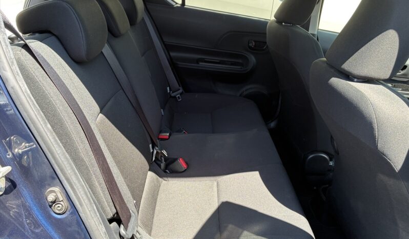 
								Toyota AQUA S Style Black 2019 full									