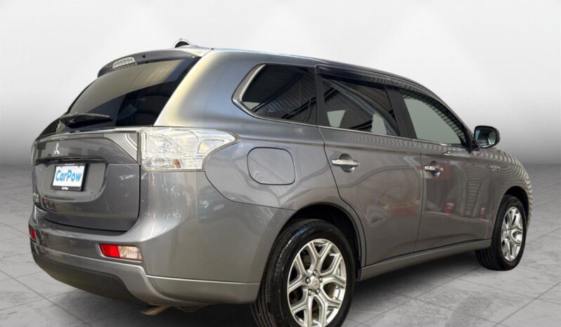 
								Mitsubishi Outlander PHEV 2013 full									