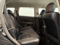 
										Mitsubishi OUTLANDER PHEV G Navi Package 2015 full									