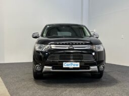 
										Mitsubishi OUTLANDER PHEV G Navi Package 2015 full									