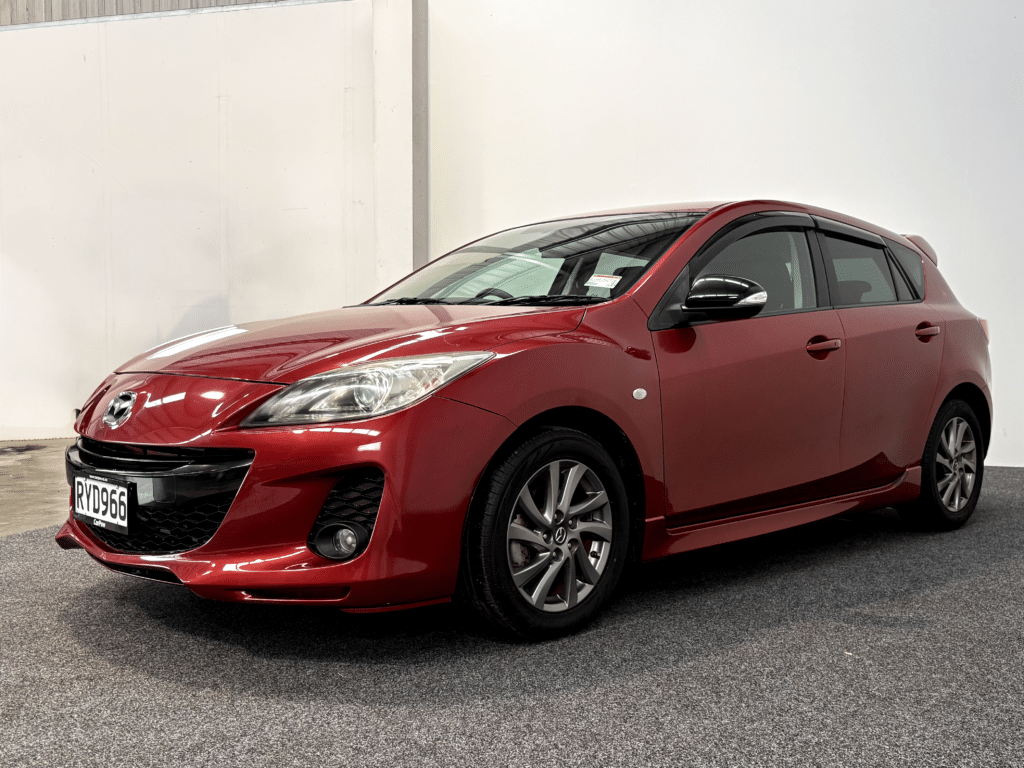 Mazda AXELA 2013