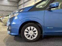 
										Nissan SERENA X V Selection 2017 full									
