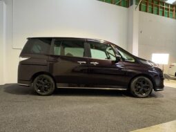 
										Mazda BIANTE GRANZ SKYACTIVE 2013 full									