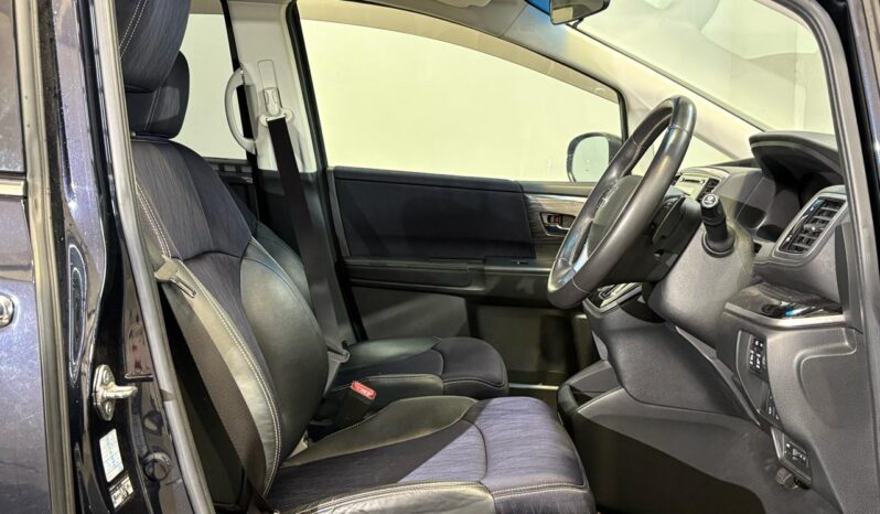 
								Honda ODYSSEY  2015 full									