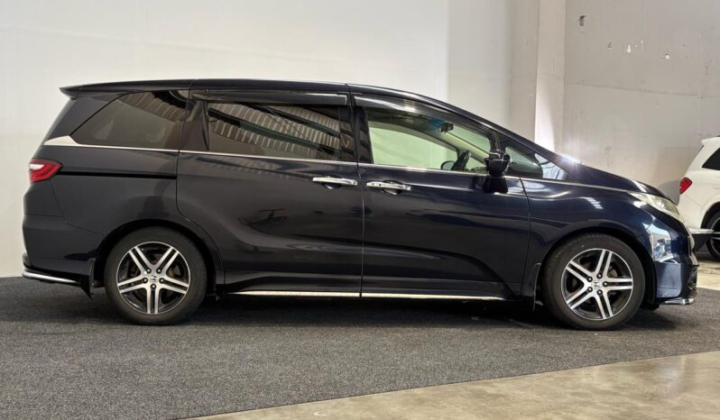 
								Honda ODYSSEY  2015 full									