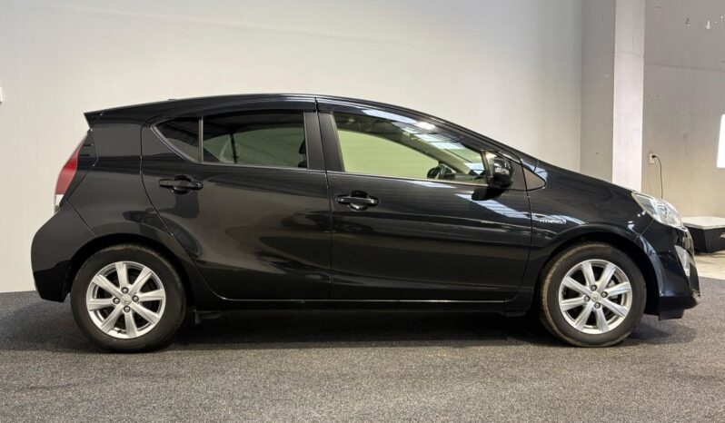 
								Toyota AQUA G 2016 full									