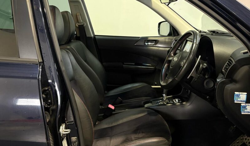 
								Subaru EXIGA GT AWD 2015 full									