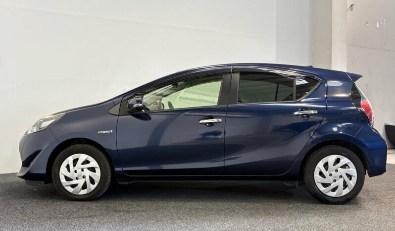Toyota AQUA S Style Black 2019 full