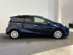 Toyota AQUA S Style Black 2019 full