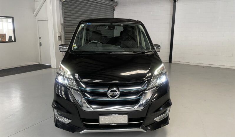 
								Nissan SERENA HIGHWAY STAR 2017 full									