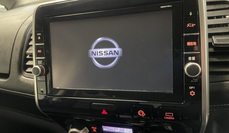 
								Nissan SERENA HIGHWAY STAR 2017 full									