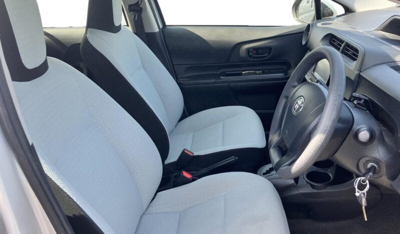 
								Toyota AQUA L 2021 full									