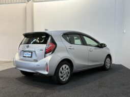 
										Toyota AQUA L 2021 full									