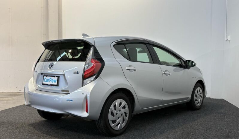 
								Toyota AQUA L 2021 full									