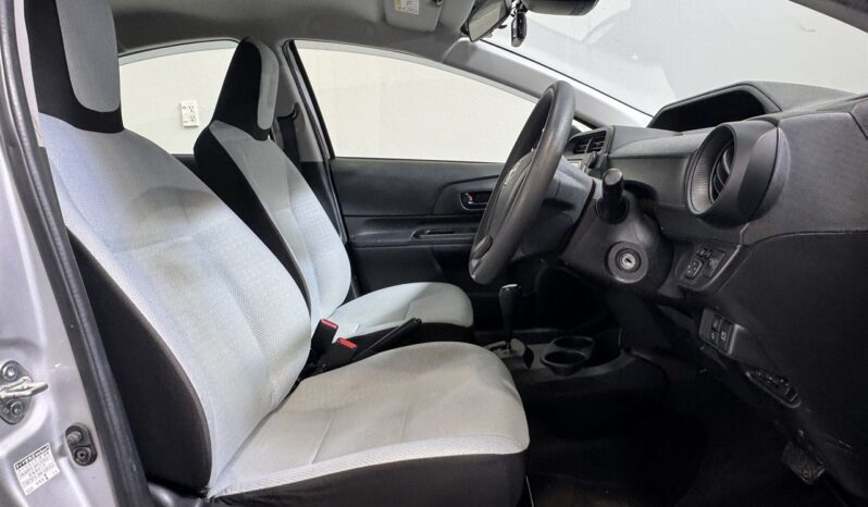 
								Toyota AQUA L 2019 full									
