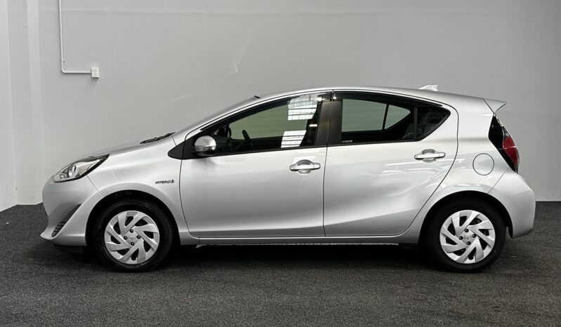 
								Toyota AQUA L 2019 full									