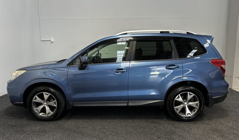 
								Subaru Forester X- BREAK 2014 full									