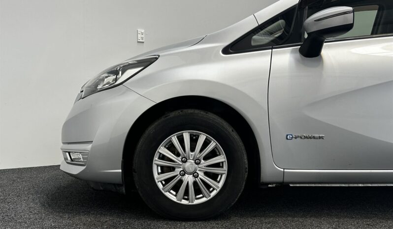 
								Nissan NOTE E-POWER X 2017 full									