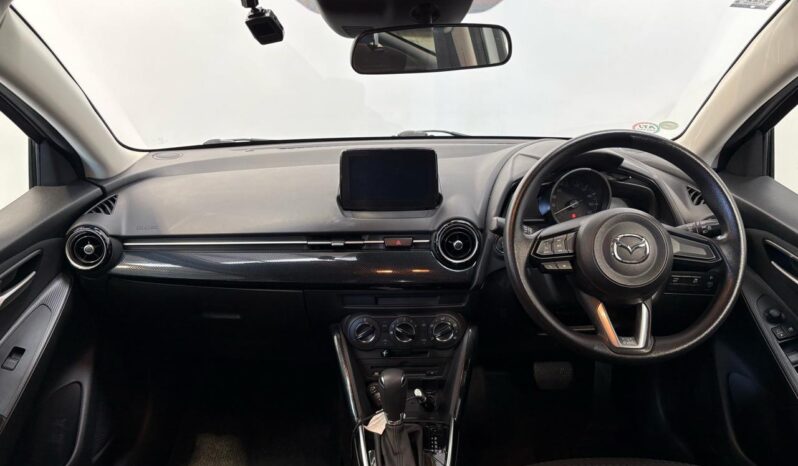 
								Mazda DEMIO 13S 2017 full									