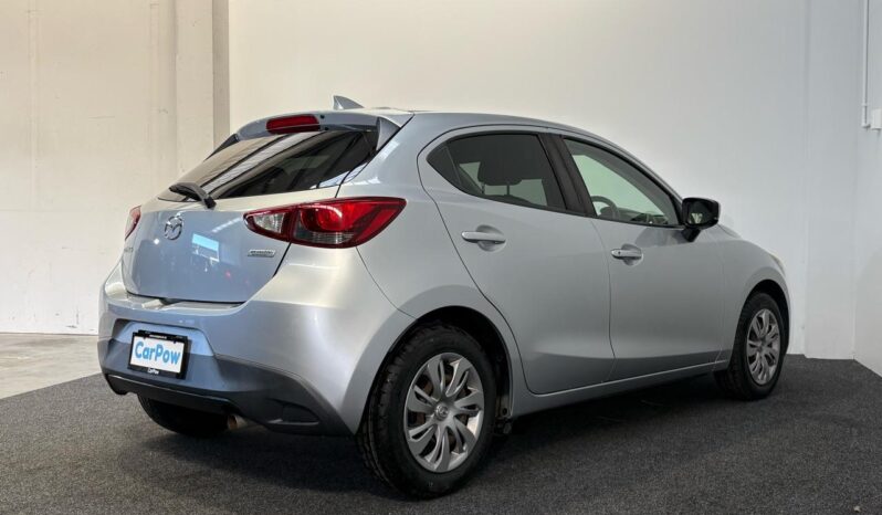 
								Mazda DEMIO 13S 2017 full									