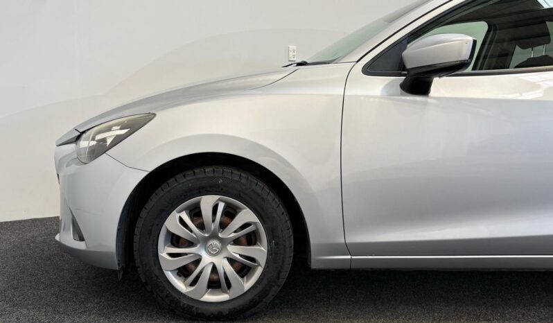
								Mazda DEMIO 13S 2017 full									