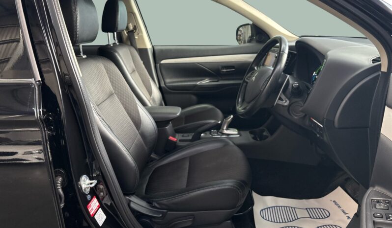 
								Mitsubishi Outlander PHEV 2014 full									