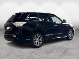 
										Mitsubishi Outlander PHEV 2014 full									