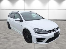 VOLKSWAGEN Golf R Variant – 2015
