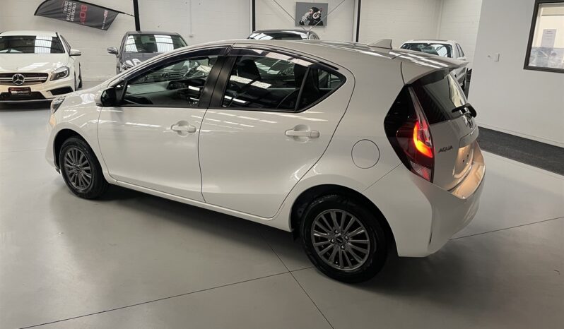 
								Toyota AQUA L 2020 full									