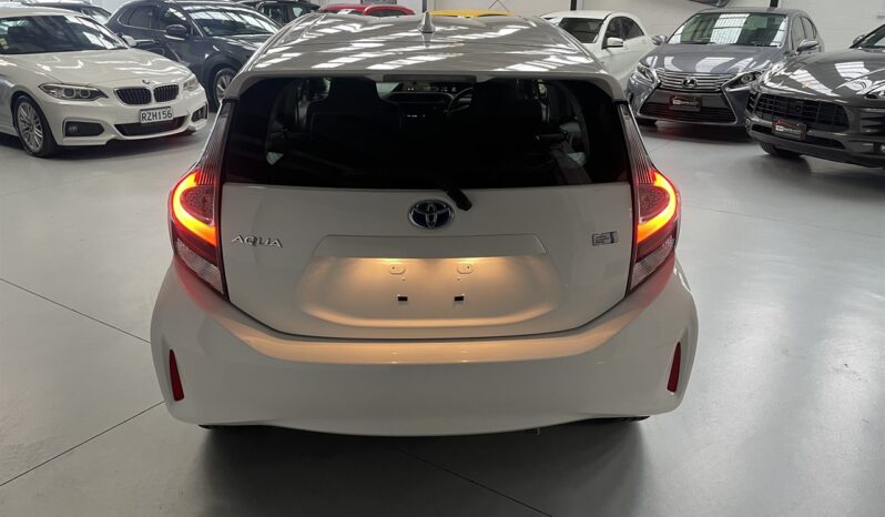 
								Toyota AQUA L 2020 full									