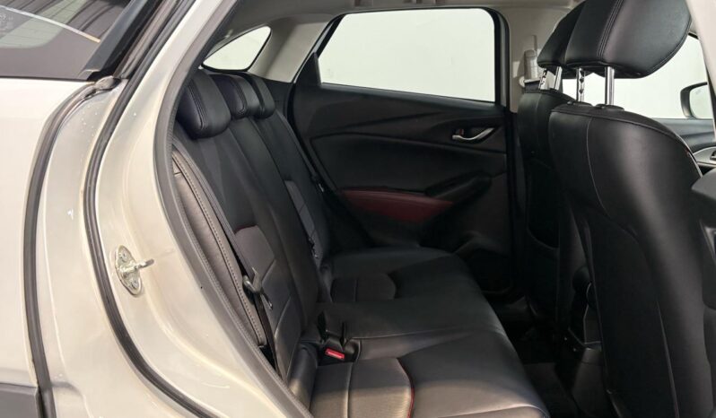 
								Mazda CX-3  2017 full									