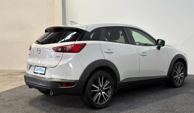 
								Mazda CX-3  2017 full									