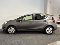 
										Toyota AQUA  2017 full									