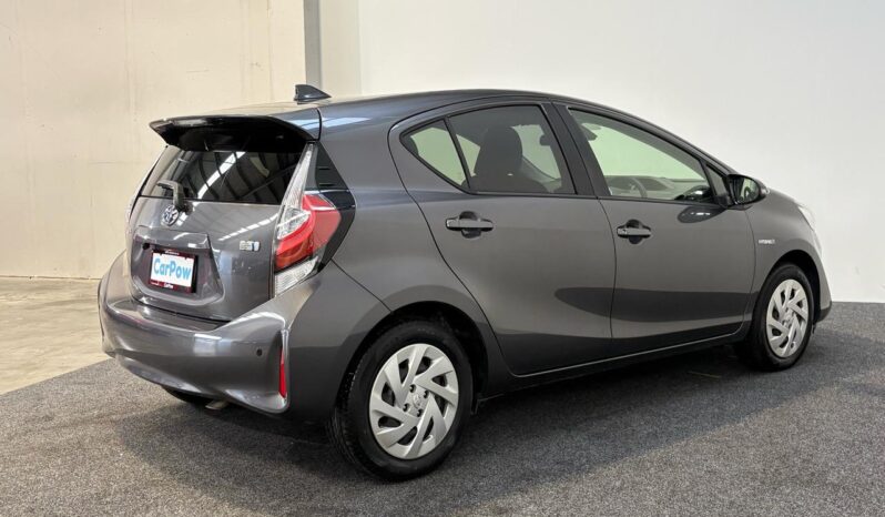 
								Toyota AQUA  2017 full									