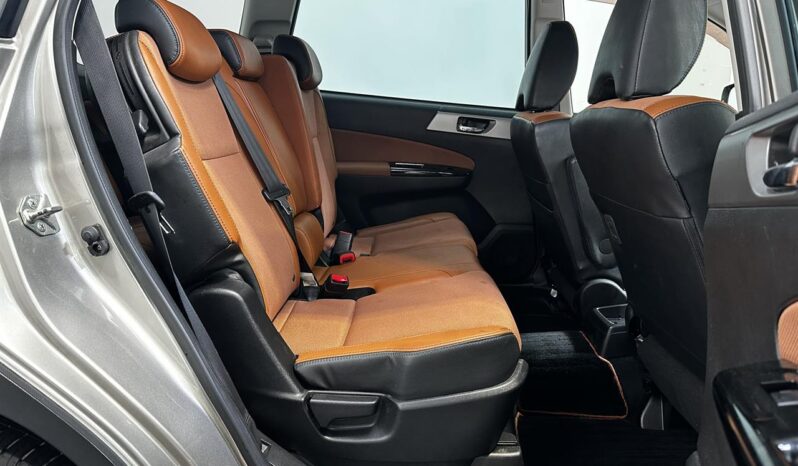 
								Subaru EXIGA 2.5i Eyesite 4WD 2015 full									