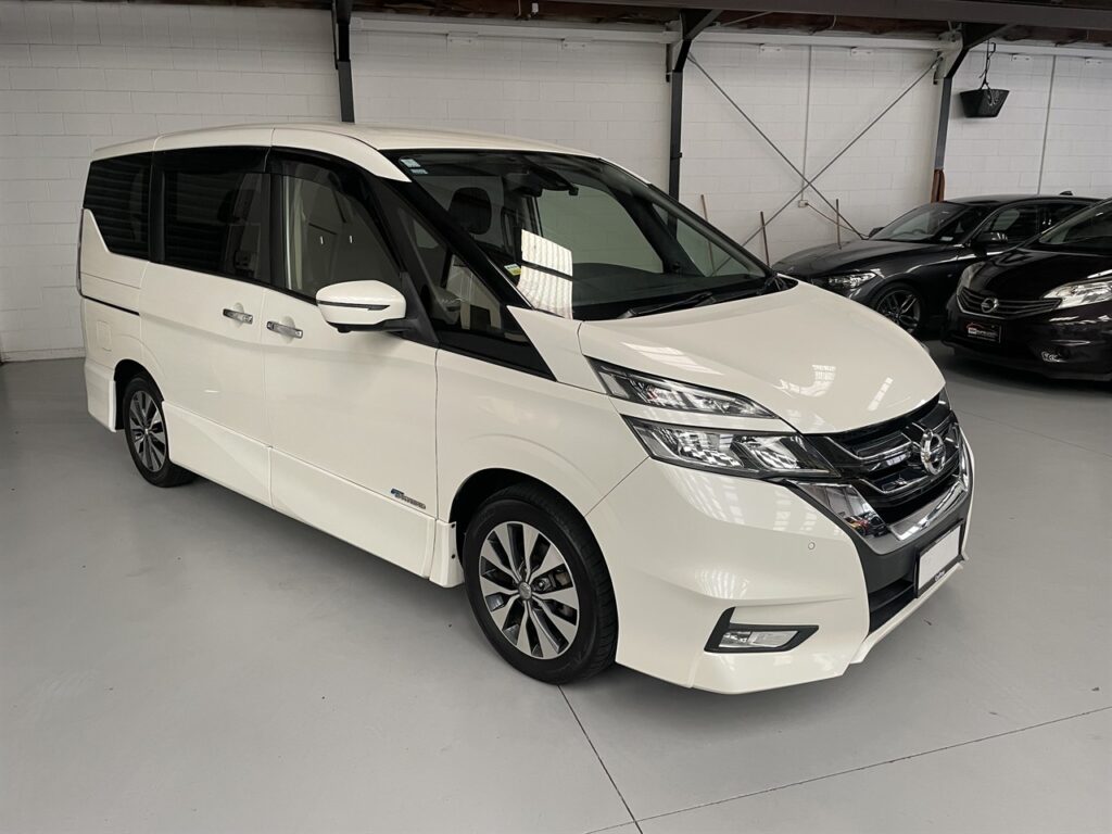 Nissan SERENA HIGHWAY STAR 5D 2017